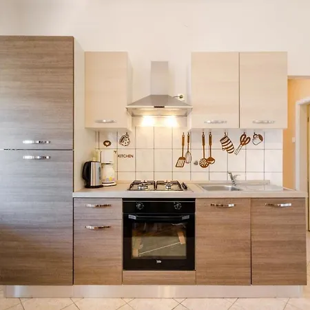 Apartment Fuer 4 Personen Ca 45 Qm In Crikvenica, Kvarner Bucht Und Umgebung *